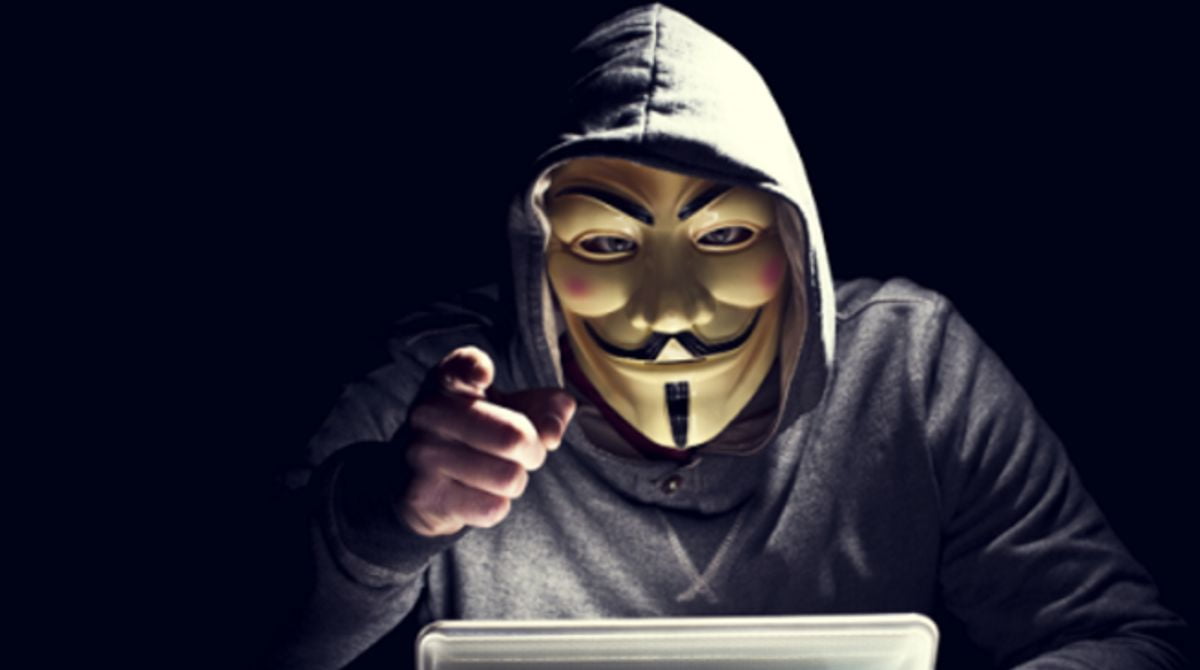 Anonymous: Quem são os hackers que divulgaram dados de Bolsonaro