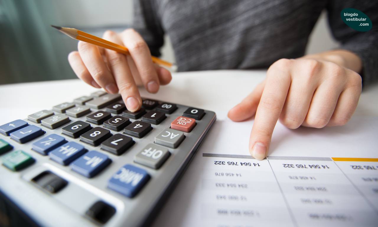 Salário mínimo pode ficar menor do que o previsto em 2021