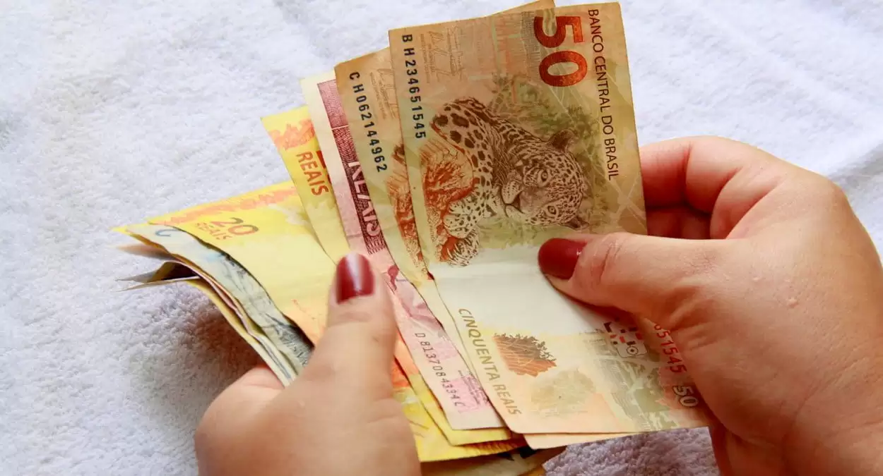 Valores a Receber tem uma nova data para consultas em outubro?
